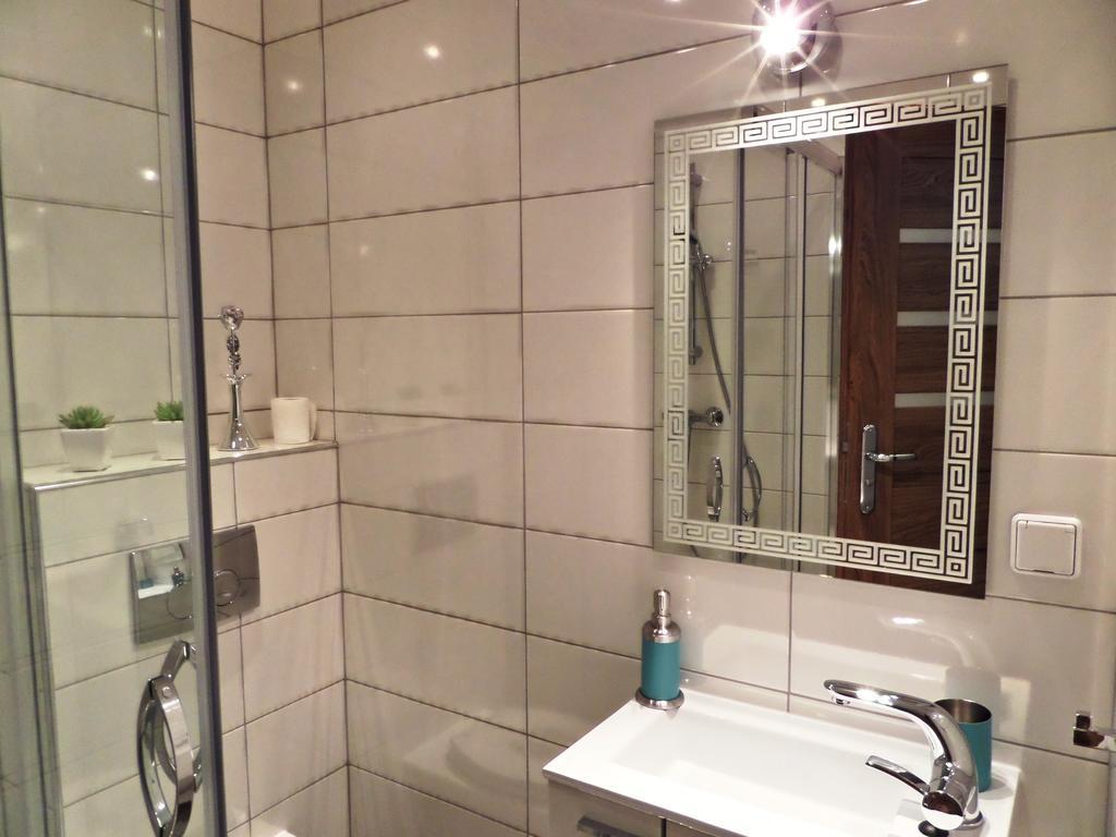 Apartamenty Silver Premium Варшава Стая снимка