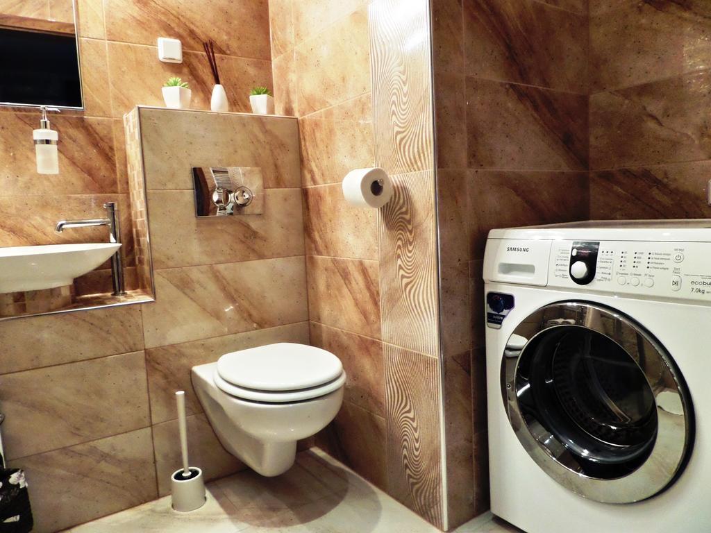 Apartamenty Silver Premium Варшава Стая снимка