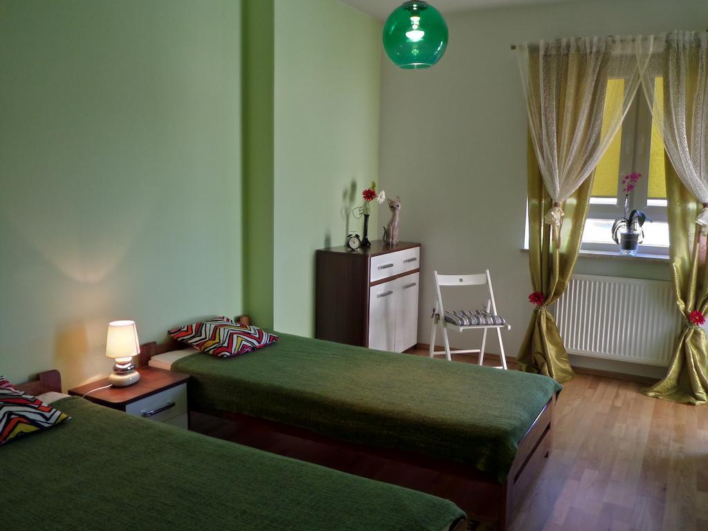 Apartamenty Silver Premium Варшава Стая снимка