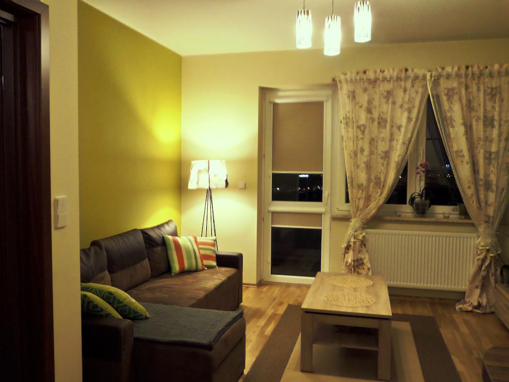 Apartamenty Silver Premium Варшава Стая снимка