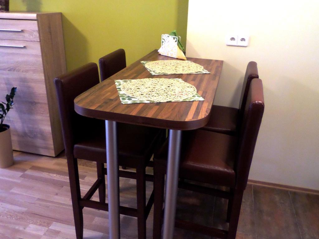 Apartamenty Silver Premium Варшава Стая снимка